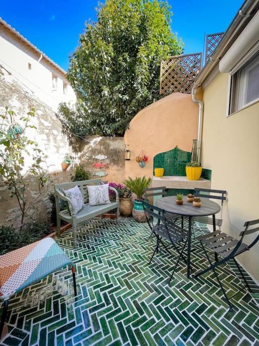 Petit Patio - 2 Chambres - Centre Ville - Climatisation Cassis Dış mekan fotoğraf