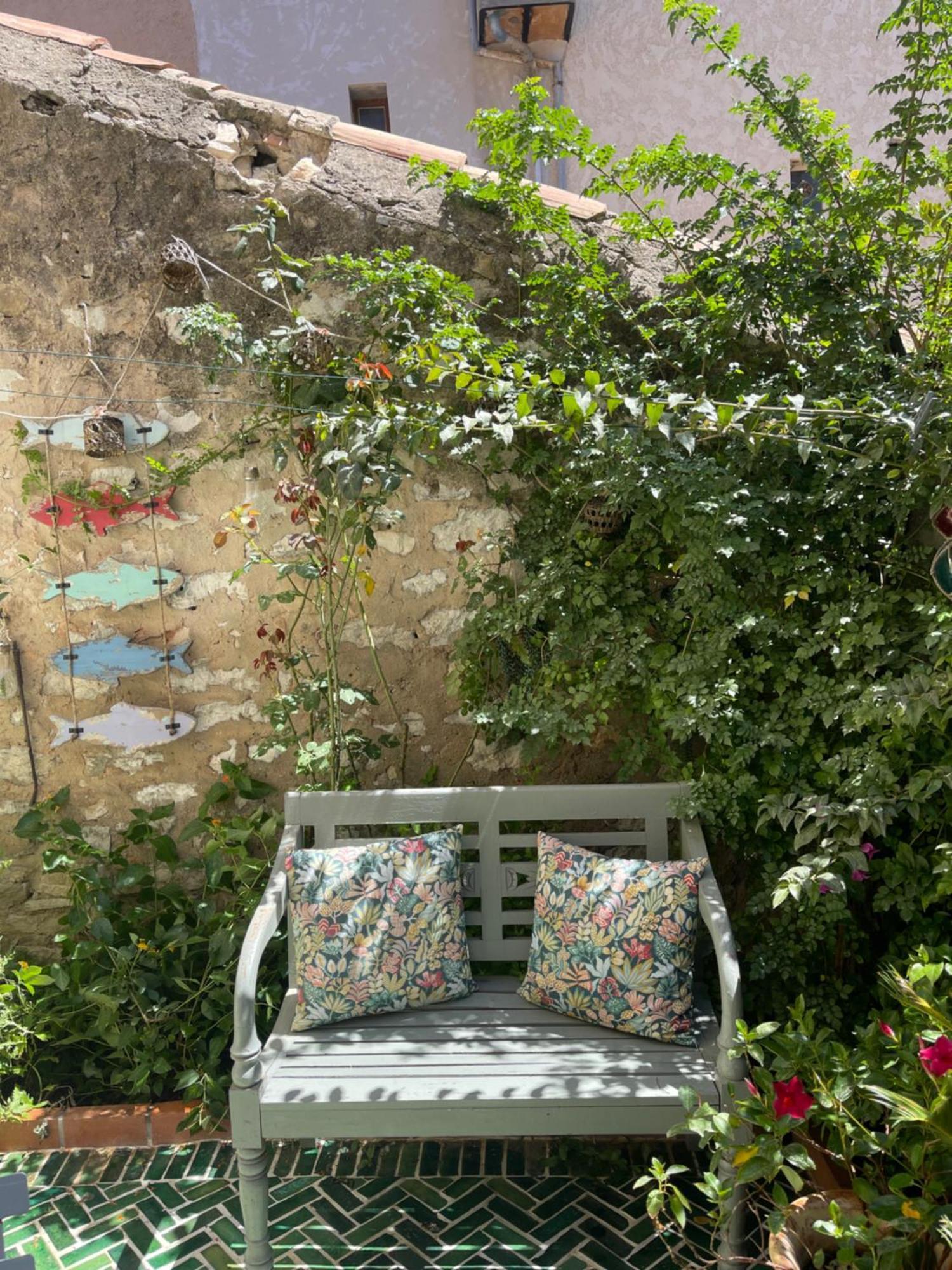 Petit Patio - 2 Chambres - Centre Ville - Climatisation Cassis Dış mekan fotoğraf